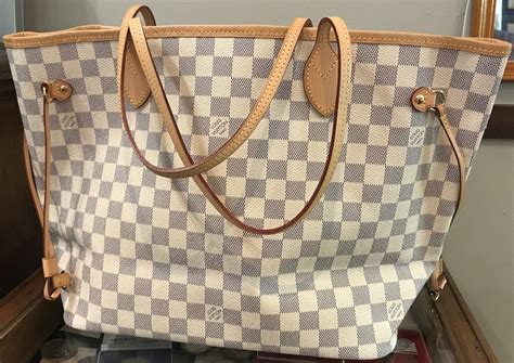 how much do louis vuitton bags cost to make|louis vuitton price list.